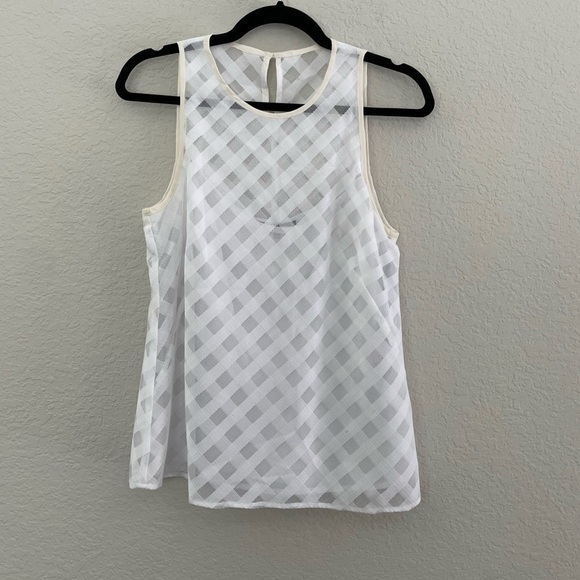 Nanette Lepore Lattice Print Top - Picture 2 of 8